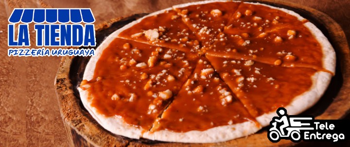 Duas Pizzas 30cm da La Tienda