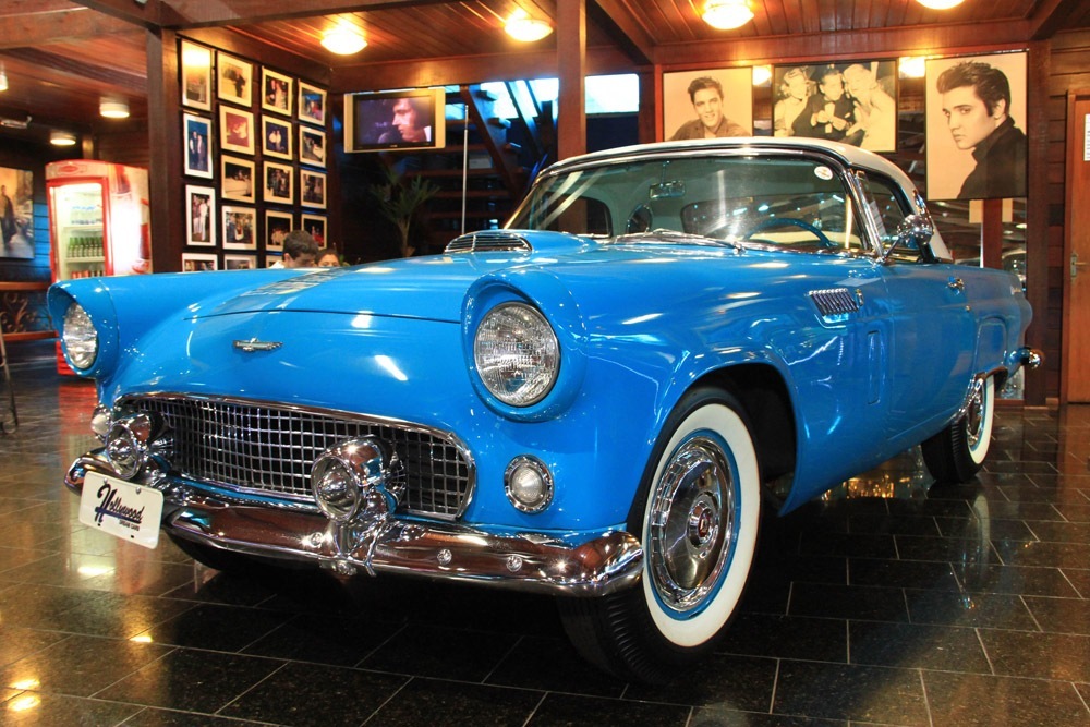 Hollywood-Dream-Cars-4